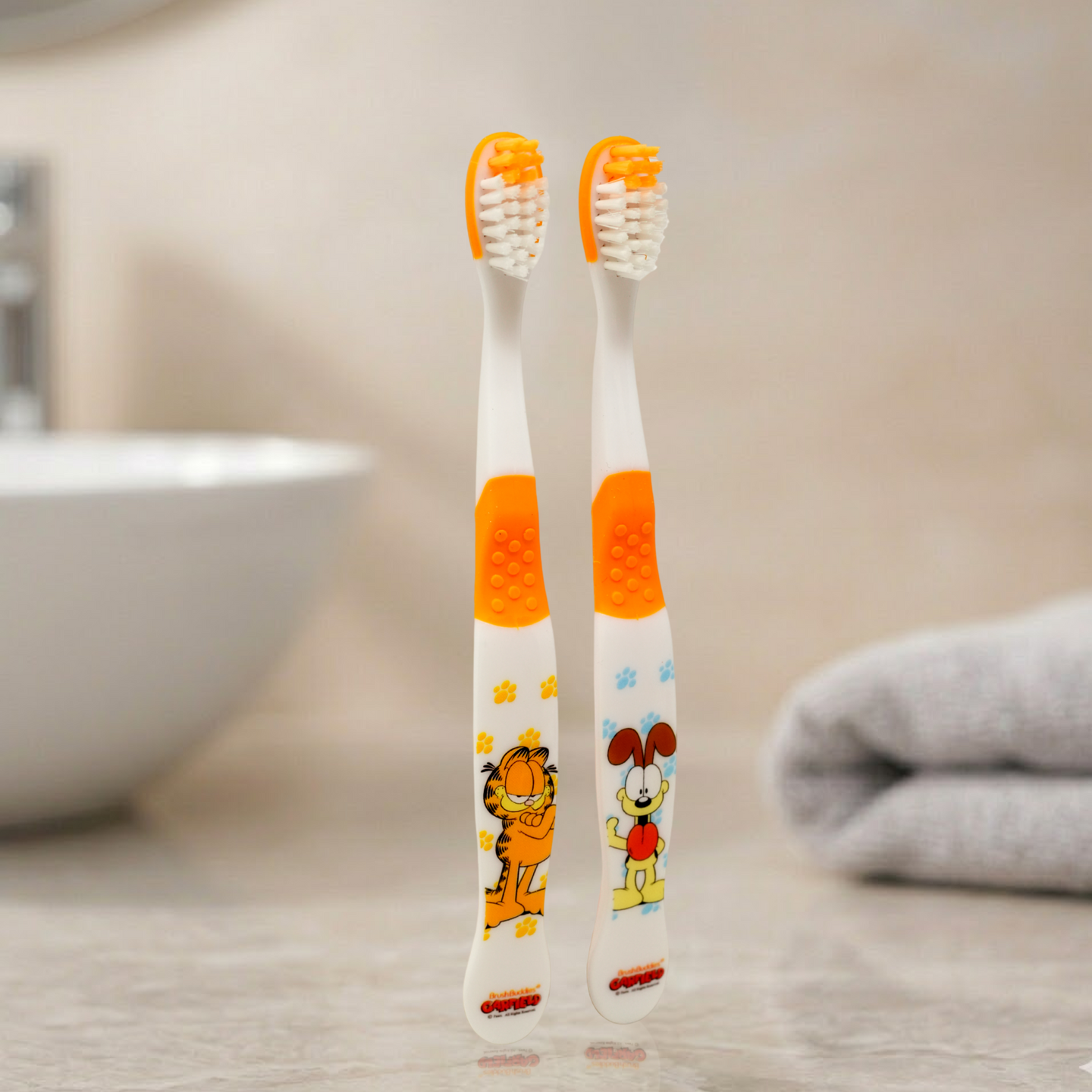 Garfield & Odie Kids Toothbrush Set 2 Pack Soft Bristle Children's Toothbrushes