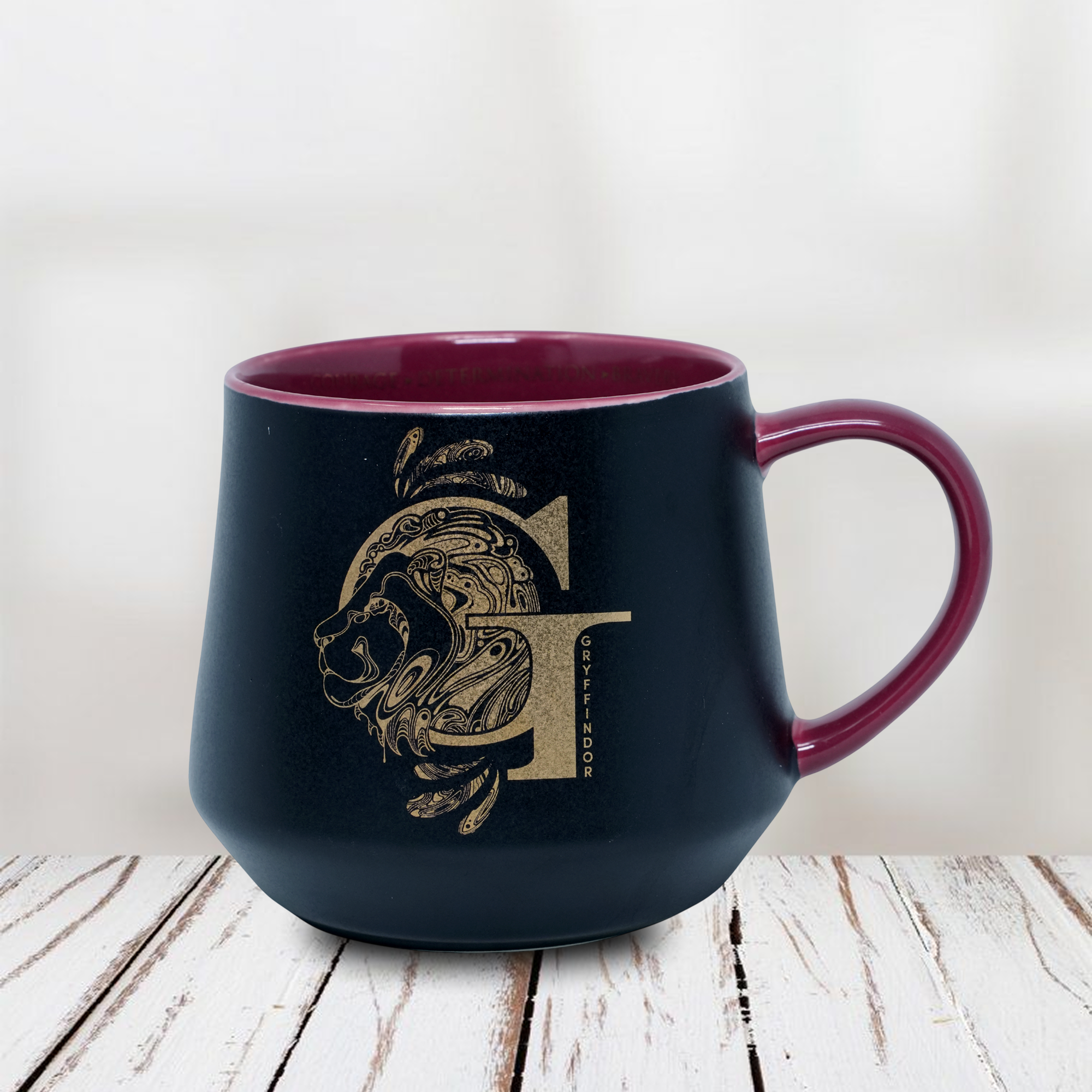 HARRY POTTER Wizard Crest Courage Mug – Motivational Ceramic Coffee Mug (Red & Gold)