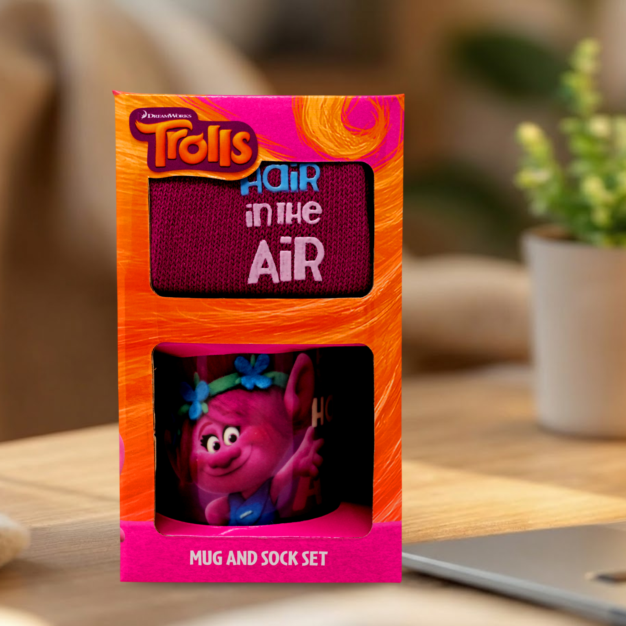 Trolls Mug & Socks Gift Set for Kids – DreamWorks Trolls Cartoon Mug and Cozy Socks Present Set